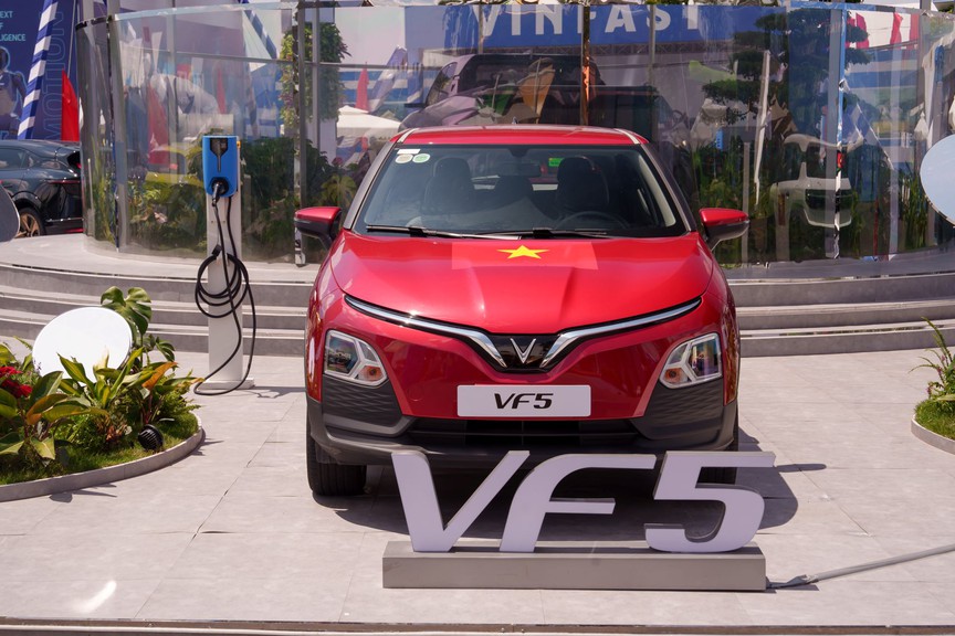 9 ngày cuối nhận ưu đãi “max level” trong tháng 11 khi mua “xe của năm” VinFast VF 5 - Ảnh 1.