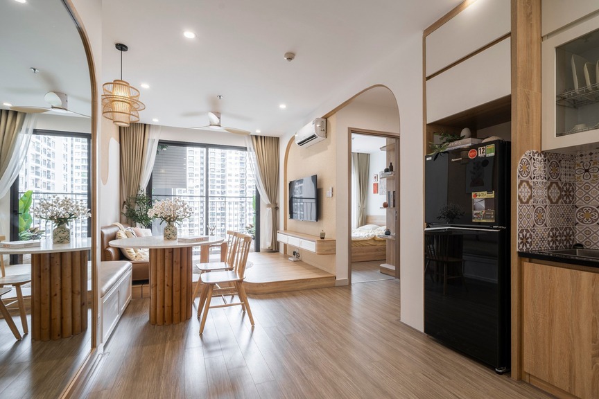 Từ cải tạo nhà đến cải tạo cuộc sống: Một góc đọc sách, một bục gỗ, một chiếc ghế mây tạo nên không gian bình yên giữa lòng đô thị- Ảnh 1. Từ cải tạo nhà đến cải tạo cuộc sống: Một góc đọc sách, một bục gỗ, một chiếc ghế mây tạo nên không gian bình yên giữa lòng đô thị- Ảnh 1.