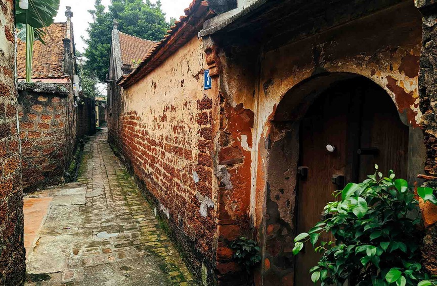 Ngôi làng cổ đầu tiên được công nhận là Di tích quốc gia của Việt Nam: Tọa lạc trên vùng đất địa linh nhân kiệt, mang dấu ấn của 2 vị vua- Ảnh 3. Ngôi làng cổ đầu tiên được công nhận là Di tích quốc gia của Việt Nam: Tọa lạc trên vùng đất địa linh nhân kiệt, mang dấu ấn của 2 vị vua- Ảnh 3.