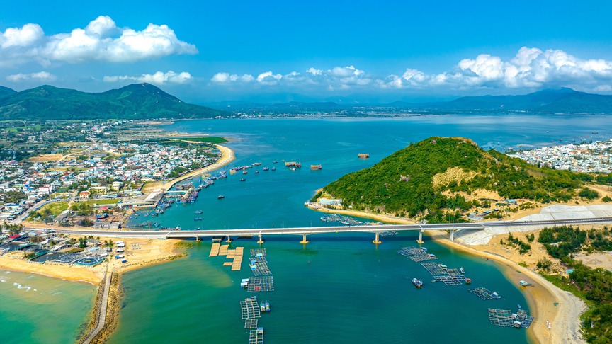 Tỉnh rộng thứ 2 Việt Nam sắp hình thành quần thể nghỉ dưỡng xa hoa cho giới siêu giàu, có thu nhập ròng cực cao- Ảnh 2.