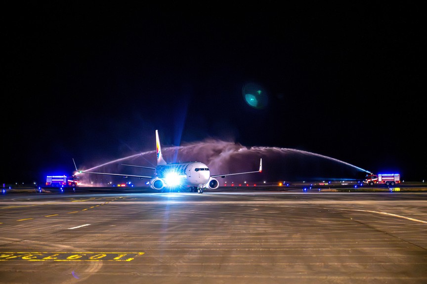 Đường bay charter Vân Đồn - Thâm Quyến khởi động, Quảng Ninh hút khách Trung Quốc- Ảnh 2.