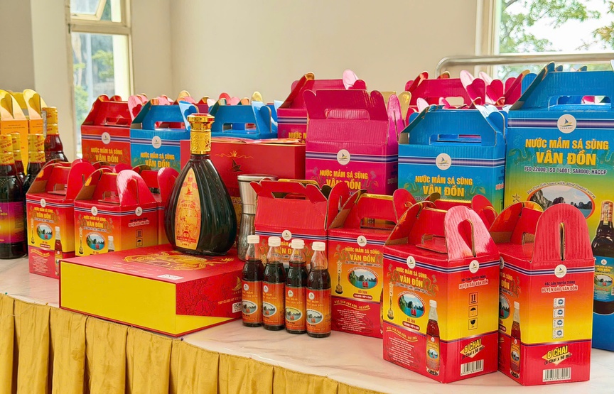 Quảng Ninh: Hội chợ OCOP Thu Đông 2025 đạt doanh thu 11,4 tỷ đồng- Ảnh 1. Quảng Ninh: Hội chợ OCOP Thu Đông 2025 đạt doanh thu 11,4 tỷ đồng- Ảnh 1.