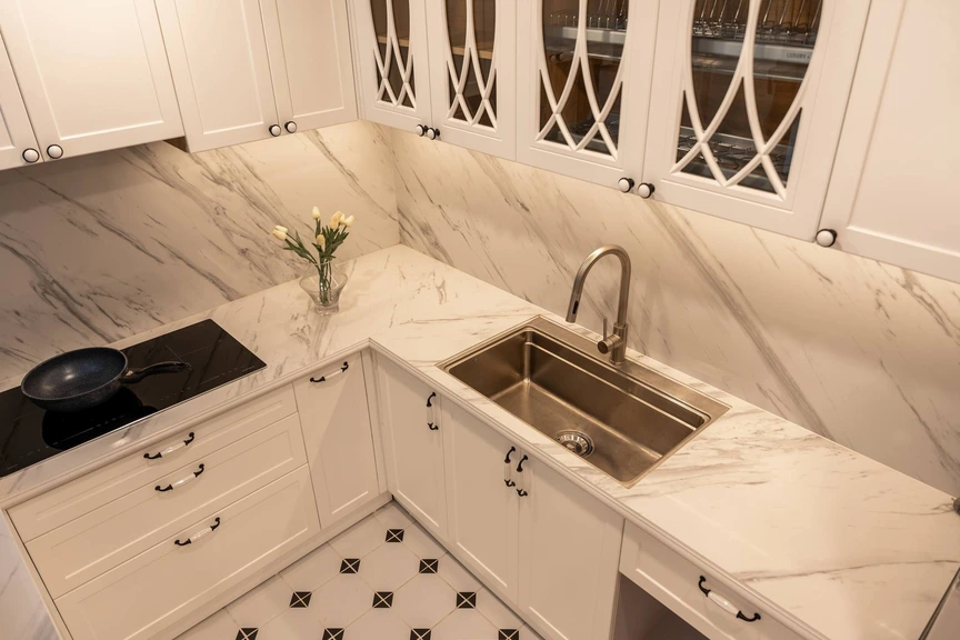 Căn phòng gần 100 năm tuổi trên phố Hàng Bồ khoác diện mạo Farmhouse thơ mộng- Ảnh 3.