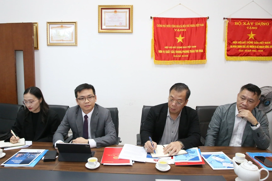 Hiệp hội Bất động sản Việt Nam gặp mặt Hiệp hội Kết cấu Kim loại Xây dựng Trung Quốc, thúc đẩy hợp tác cho ngành Xây dựng - Bất động sản- Ảnh 8. Hiệp hội Bất động sản Việt Nam gặp mặt Hiệp hội Kết cấu Kim loại Xây dựng Trung Quốc, thúc đẩy hợp tác cho ngành Xây dựng - Bất động sản- Ảnh 8.