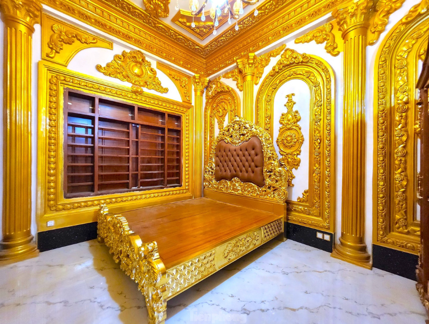 Lâu đài dát vàng gần 100 tỷ của ‘đại gia đồng nát’: Huy động hàng trăm người xây dựng, từng phải tháo dỡ 1 phần công trình trái phép- Ảnh 6. Lâu đài dát vàng gần 100 tỷ của ‘đại gia đồng nát’: Huy động hàng trăm người xây dựng, từng phải tháo dỡ 1 phần công trình trái phép- Ảnh 6.