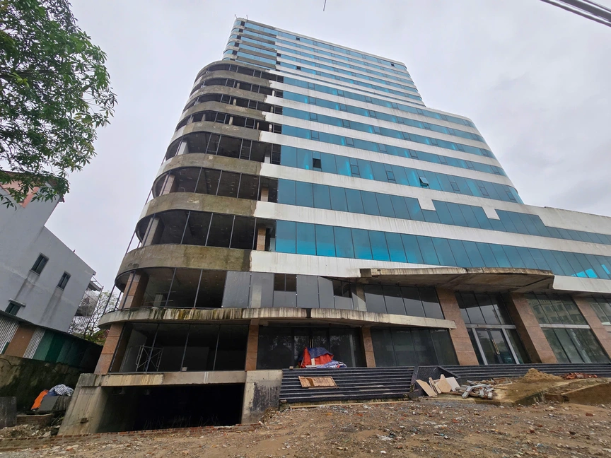 Chủ tịch Tập đoàn Hoành Sơn rót hàng ngàn tỷ cho loạt tân binh bất động sản- Ảnh 3. Chủ tịch Tập đoàn Hoành Sơn rót hàng ngàn tỷ cho loạt tân binh bất động sản- Ảnh 3.