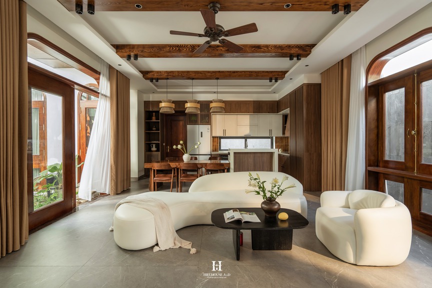 Tái sinh không gian yên bình của 'ba thế hệ' trong căn nhà nhỏ giữa lòng phố thị- Ảnh 2.