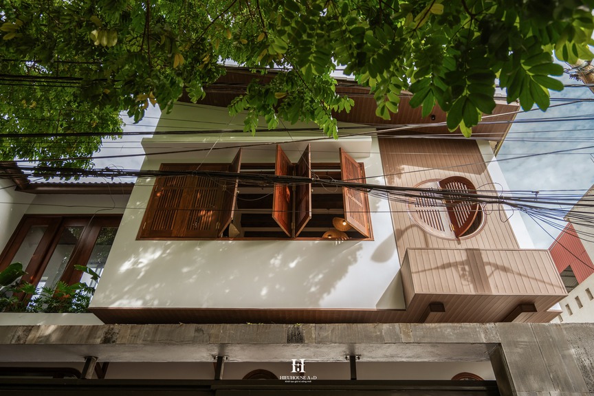 Tái sinh không gian yên bình của 'ba thế hệ' trong căn nhà nhỏ giữa lòng phố thị- Ảnh 1.