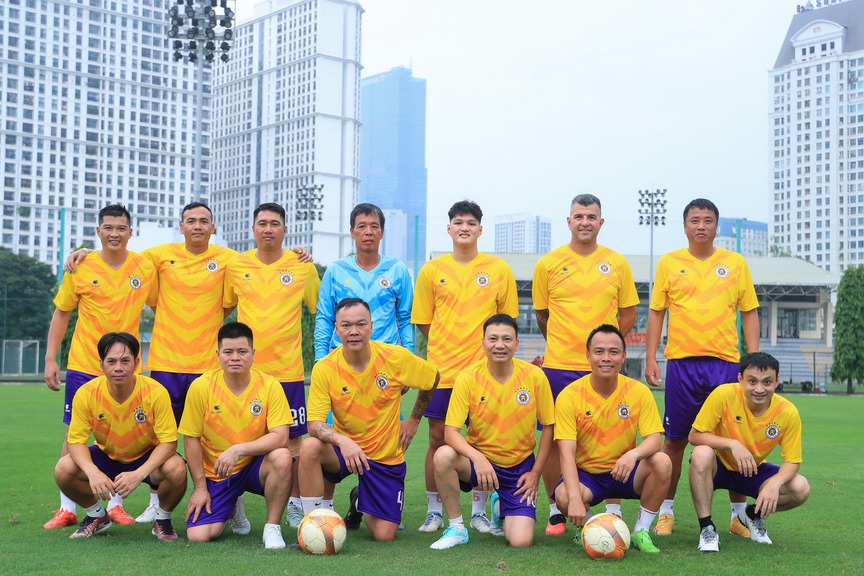 Câu lạc bộ bóng đá Hà Nội tri ân và gìn giữ những giá trị lịch sử, truyền thống- Ảnh 1. Câu lạc bộ bóng đá Hà Nội tri ân và gìn giữ những giá trị lịch sử, truyền thống- Ảnh 1.