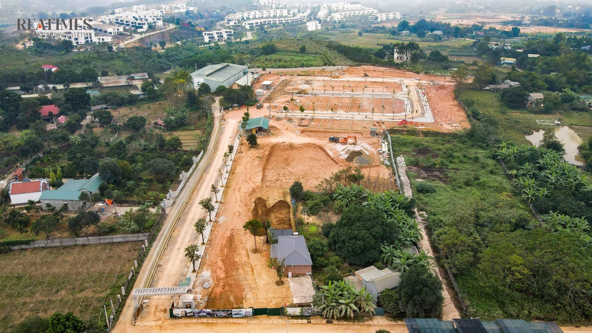 Cận cảnh dự án Dream Town Hòa Bình chưa xong hạ tầng đã được rao bán rầm rộ- Ảnh 2.