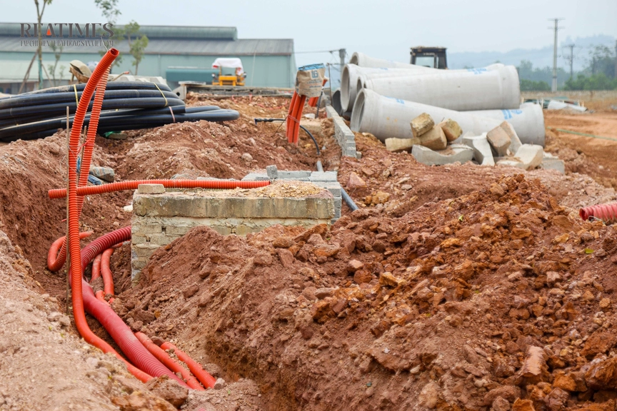 Cận cảnh dự án Dream Town Hòa Bình chưa xong hạ tầng đã được rao bán rầm rộ- Ảnh 9.