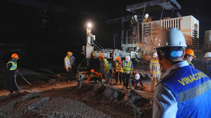 6 ngày nữa, siêu sân bay lớn nhất Việt Nam sẽ đón mốc trọng đại: Hơn 15.000 nhân lực làm việc xuyên đêm, nỗ lực về đích- Ảnh 2. 6 ngày nữa, siêu sân bay lớn nhất Việt Nam sẽ đón mốc trọng đại: Hơn 15.000 nhân lực làm việc xuyên đêm, nỗ lực về đích- Ảnh 2.