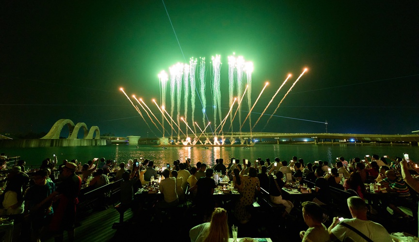 Sun Property hé lộ dự án đón sóng APEC 2027 tại sự kiện tri ân khách hàng- Ảnh 1. Sun Property hé lộ dự án đón sóng APEC 2027 tại sự kiện tri ân khách hàng- Ảnh 1.