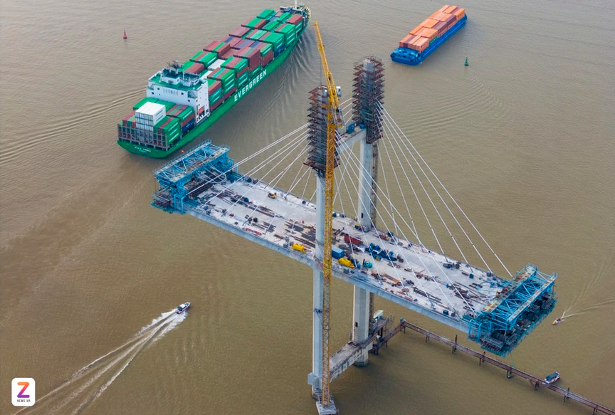 Cây cầu dây văng có tĩnh không cao nhất Việt Nam đã hoàn thành nhưng chưa thông xe- Ảnh 3. Cây cầu dây văng có tĩnh không cao nhất Việt Nam đã hoàn thành nhưng chưa thông xe- Ảnh 3.