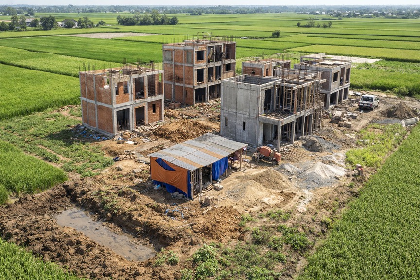 Từ bây giờ, tự ý xây nhà trái phép trên đất nông nghiệp sẽ chịu hậu quả lớn- Ảnh 2. Từ bây giờ, tự ý xây nhà trái phép trên đất nông nghiệp sẽ chịu hậu quả lớn- Ảnh 2.