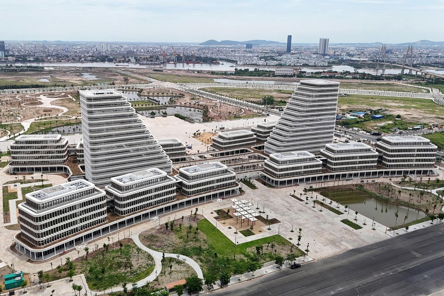 Hải Phòng: Năm 2025 thu ngân sách ước tính vượt dự toán hơn 27,4%- Ảnh 2. Hải Phòng: Năm 2025 thu ngân sách ước tính vượt dự toán hơn 27,4%- Ảnh 2.