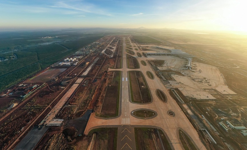 Chưa đầy 24h nữa, siêu sân bay lớn nhất Việt Nam lọt TOP quy mô thế giới sẽ đón chuyến bay thương mại đầu tiên- Ảnh 3. Chưa đầy 24h nữa, siêu sân bay lớn nhất Việt Nam lọt TOP quy mô thế giới sẽ đón chuyến bay thương mại đầu tiên- Ảnh 3.