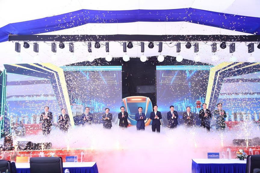 Khởi công tuyến metro hơn 72.000 tỷ, mở trục xương sống kết nối trung tâm Thủ đô với đô thị vệ tinh mới- Ảnh 1.