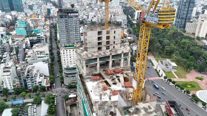 Thành phố giàu nhất Việt Nam sắp có tòa nhà chọc trời mới: Cao 42 tầng, từng ‘bất động’ 10 năm và có liên quan đến bà Trương Mỹ Lan- Ảnh 2.