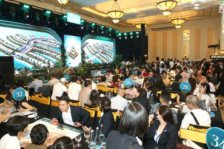 Bất động sản tăng tốc đón nguồn cung mới, môi giới bận rộn dịp cuối năm- Ảnh 1. Bất động sản tăng tốc đón nguồn cung mới, môi giới bận rộn dịp cuối năm- Ảnh 1.