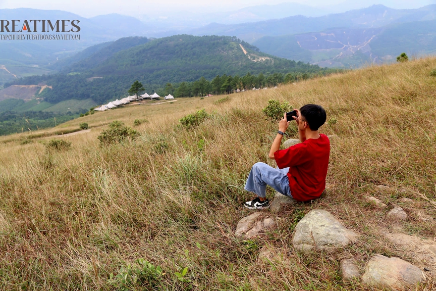Đỉnh Phượng Hoàng - Vẻ đẹp hoang sơ lặng lẽ giữa non thiêng Quảng Ninh- Ảnh 4.