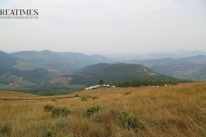 Đỉnh Phượng Hoàng - Vẻ đẹp hoang sơ lặng lẽ giữa non thiêng Quảng Ninh- Ảnh 2.