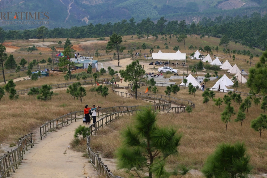 Đỉnh Phượng Hoàng - Vẻ đẹp hoang sơ lặng lẽ giữa non thiêng Quảng Ninh- Ảnh 3.