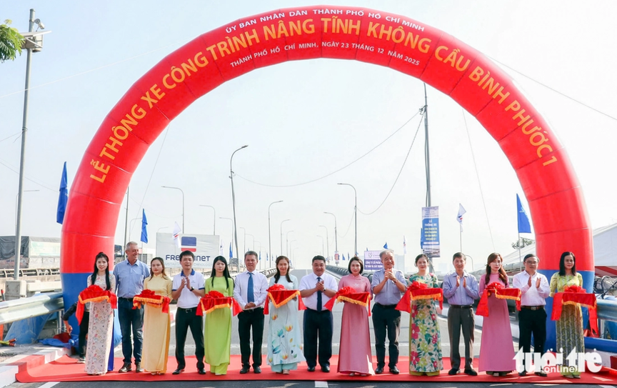 Hôm nay, chính thức thông xe cầu vượt sông 9.000 tấn tại thành phố giàu nhất Việt Nam- Ảnh 1.