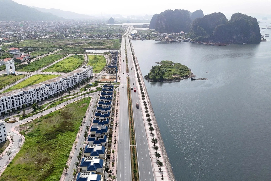 Đường bao biển Quảng Ninh: Tuyến đường ven biển đẹp nhất Việt Nam- Ảnh 10.