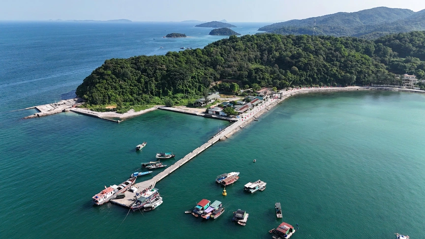 Quảng Ninh: Chiêm ngưỡng vẻ đẹp đảo Thanh Lân - "viên ngọc thô" vùng Đông Bắc- Ảnh 2.