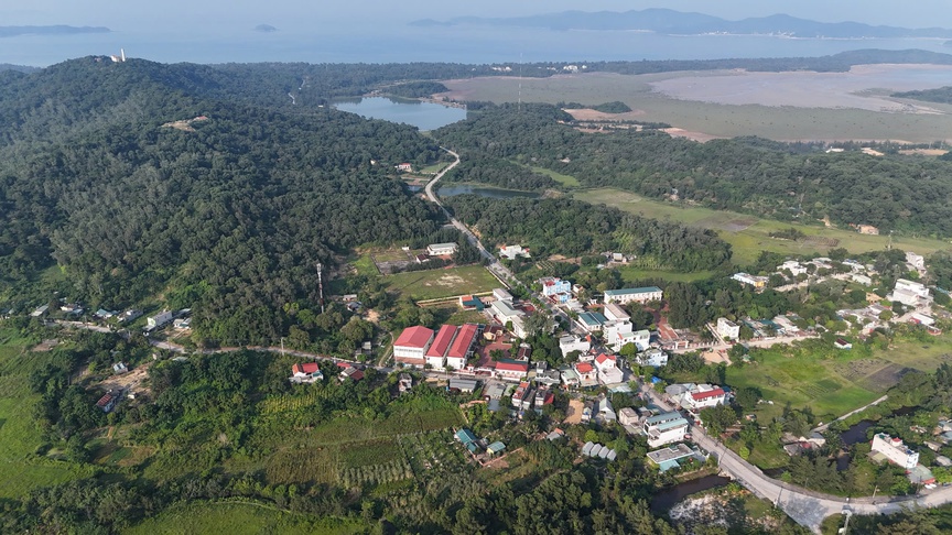 Quảng Ninh: Tạo điều kiện cho cấp xã chủ động, tự chủ tài chính- Ảnh 1.