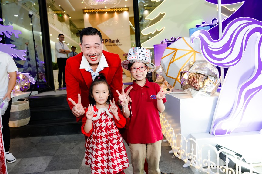 Từ lễ thắp sáng Giáng sinh đến câu chuyện trải nghiệm của TPBank- Ảnh 5.