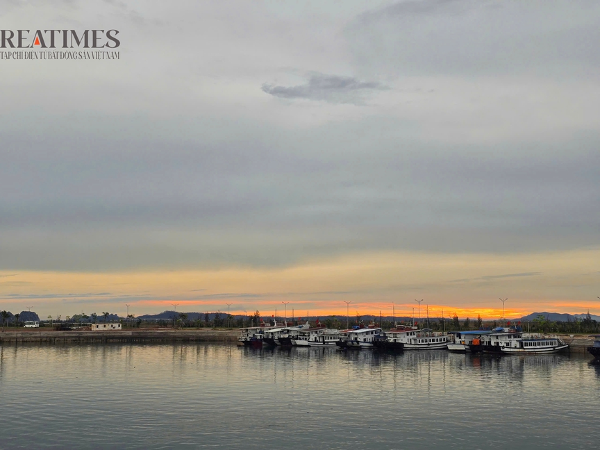 Quảng Ninh: Từ cảng biển đến trung tâm du lịch biển đẳng cấp quốc tế- Ảnh 3.