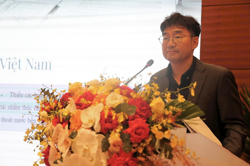 Ngập úng đô thị và yêu cầu đổi mới tư duy thoát nước: Từ “thoát thật nhanh” đến “thành phố bọt biển”- Ảnh 4.