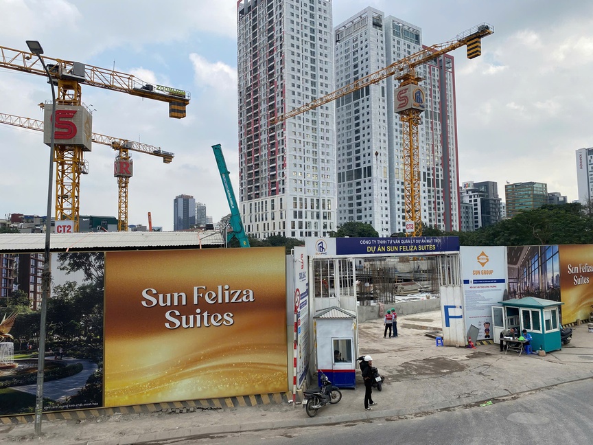 Bên trong công trường thi công dự án Sun Feliza Suites