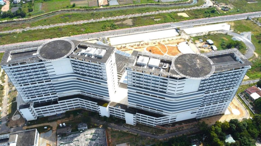 Bệnh viện lớn nhất thành phố giàu nhất Việt Nam bị bỏ hoang nhiều năm sắp hoàn thành- Ảnh 2.