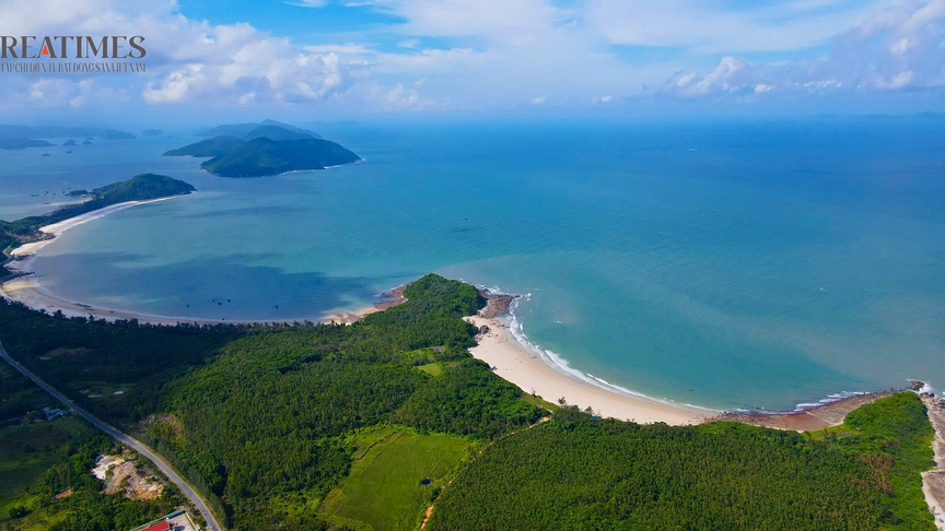 Quảng Ninh: Vẻ đẹp thiên nhiên hoang sơ đảo Quan Lạn- Ảnh 1.