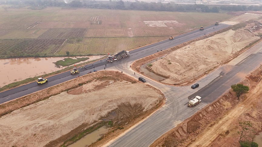Hối hả trên công trường triển khai tuyến vành đai huyết mạch gần 86.000 tỷ, đi qua 3 tỉnh/thành miền Bắc- Ảnh 2.