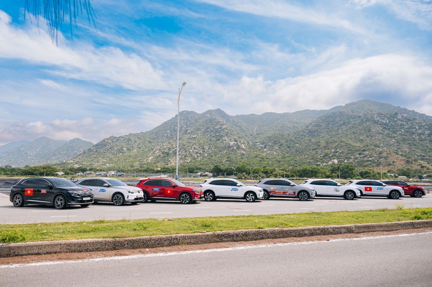 Chủ xe chia sẻ cảm giác phấn khích sau tay lái Vinfast VF 8- Ảnh 2.