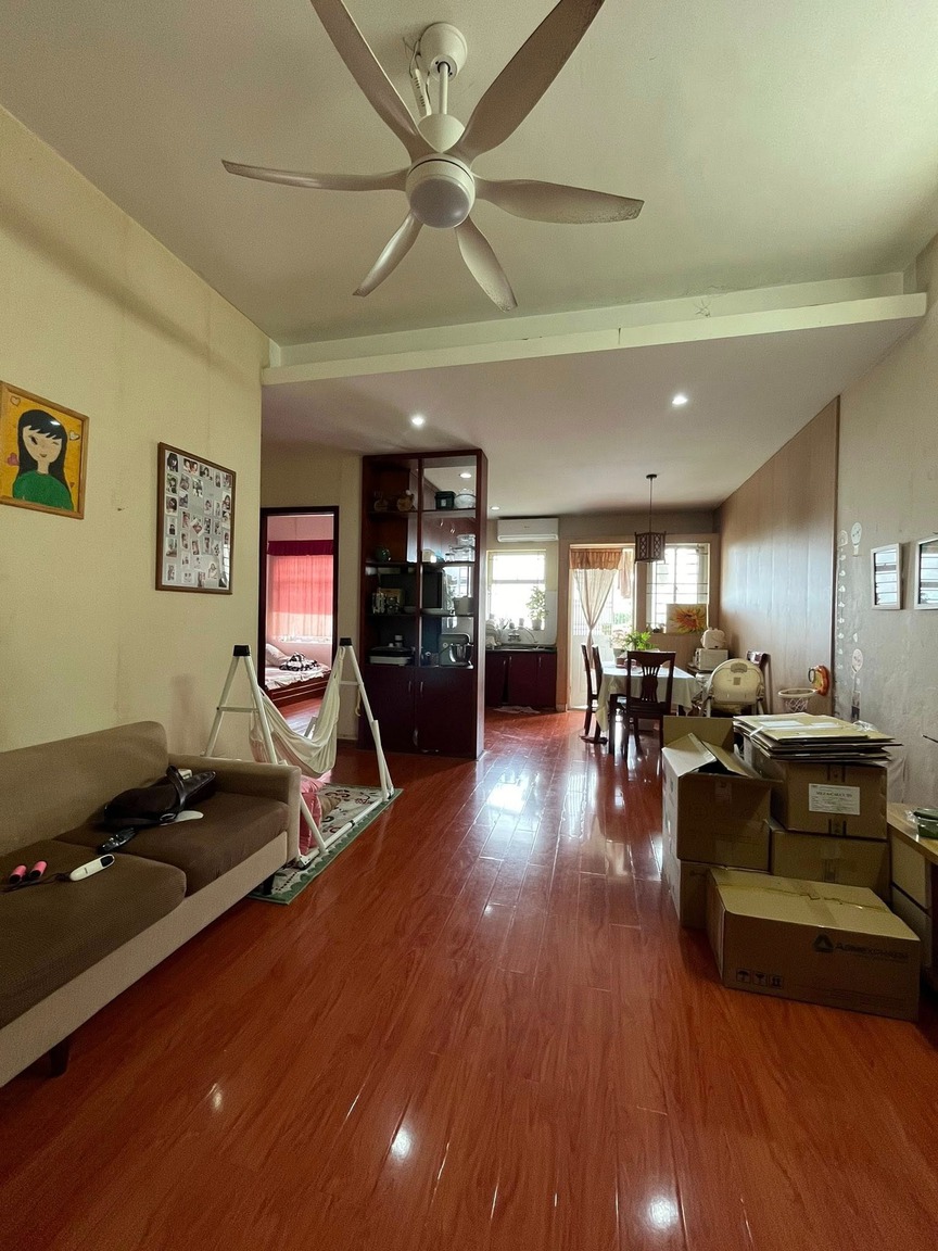 Chi 600 triệu đồng cho hành trình tái sinh căn hộ 72m2 sau 15 năm xuống cấp- Ảnh 1. Chi 600 triệu đồng cho hành trình tái sinh căn hộ 72m2 sau 15 năm xuống cấp- Ảnh 1.