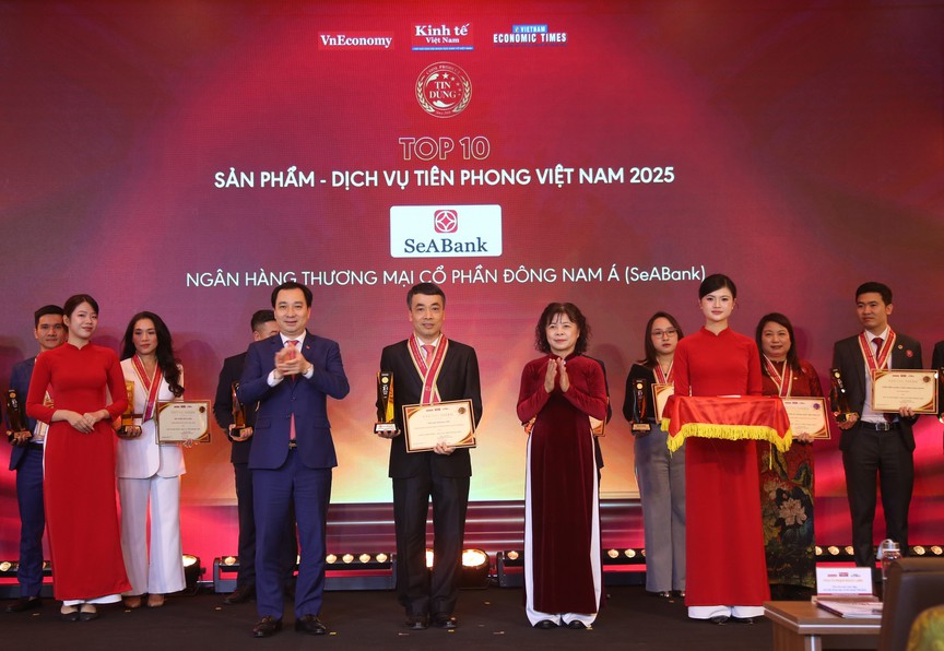 SeABank ghi dấu ấn trách nhiệm xã hội tại Vietnam ESG Awards và Tin Dùng Việt Nam 2025- Ảnh 2. SeABank ghi dấu ấn trách nhiệm xã hội tại Vietnam ESG Awards và Tin Dùng Việt Nam 2025- Ảnh 2.