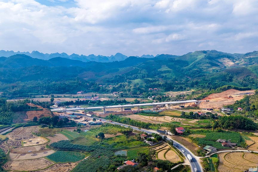 Cao tốc Hữu Nghị - Chi Lăng. Nguồn ảnh: Deoca.vn