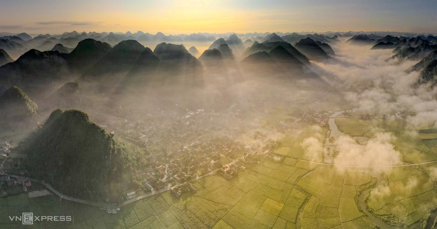 Ngôi làng trong 'thung lũng vàng' Việt Nam được thế giới lựa chọn: 450 ngôi nhà cổ giống hệt nhau cùng quay về một hướng- Ảnh 6. Ngôi làng trong 'thung lũng vàng' Việt Nam được thế giới lựa chọn: 450 ngôi nhà cổ giống hệt nhau cùng quay về một hướng- Ảnh 6.