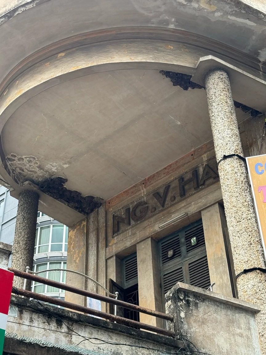 Biệt thự cổ gần 100 tuổi với 4 mặt tiền của đại gia ô tô Sài Gòn từng là đại diện của Michelin tại Việt Nam- Ảnh 3. Biệt thự cổ gần 100 tuổi với 4 mặt tiền của đại gia ô tô Sài Gòn từng là đại diện của Michelin tại Việt Nam- Ảnh 3.