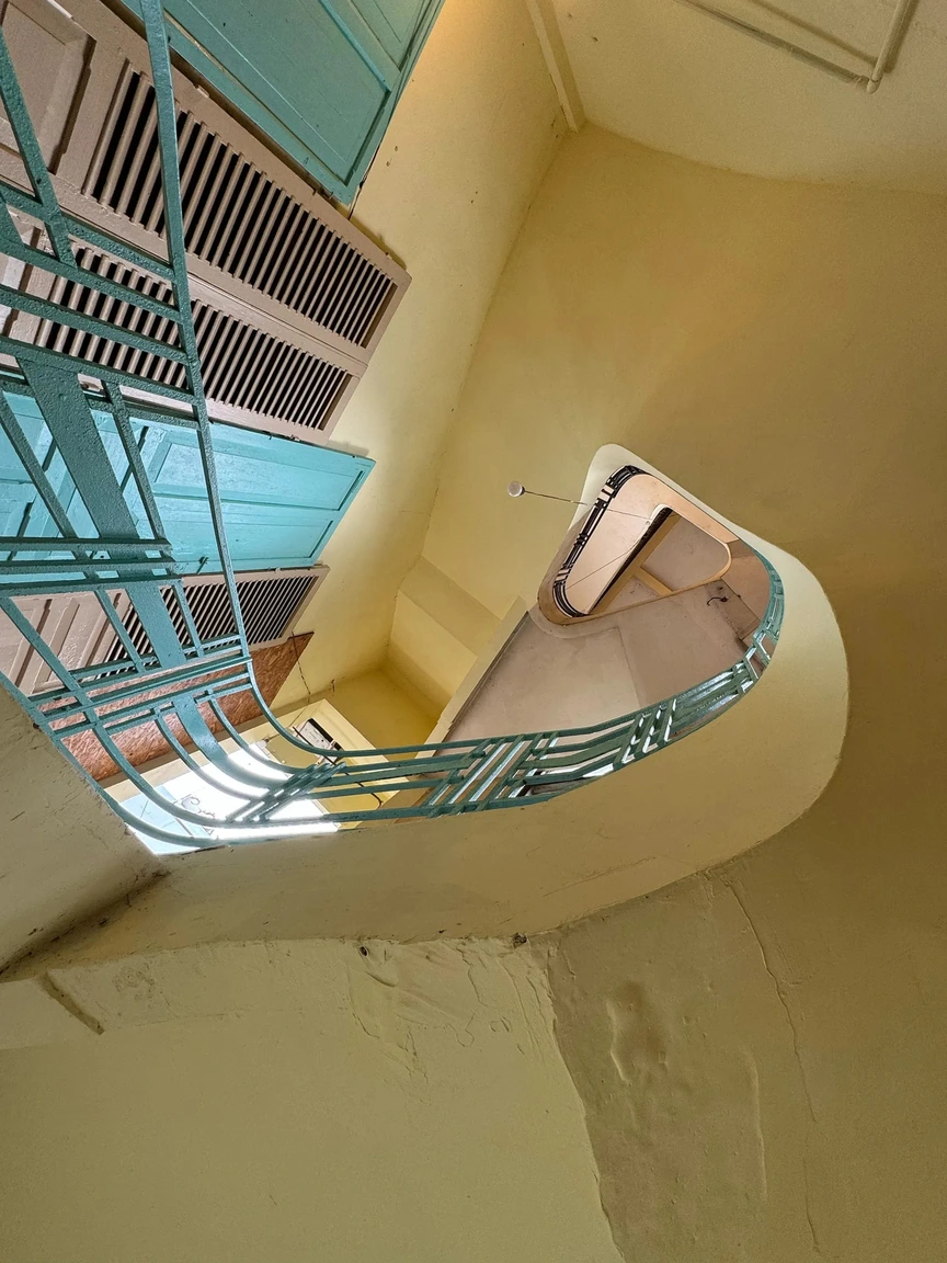 Biệt thự cổ gần 100 tuổi với 4 mặt tiền của đại gia ô tô Sài Gòn từng là đại diện của Michelin tại Việt Nam- Ảnh 5. Biệt thự cổ gần 100 tuổi với 4 mặt tiền của đại gia ô tô Sài Gòn từng là đại diện của Michelin tại Việt Nam- Ảnh 5.