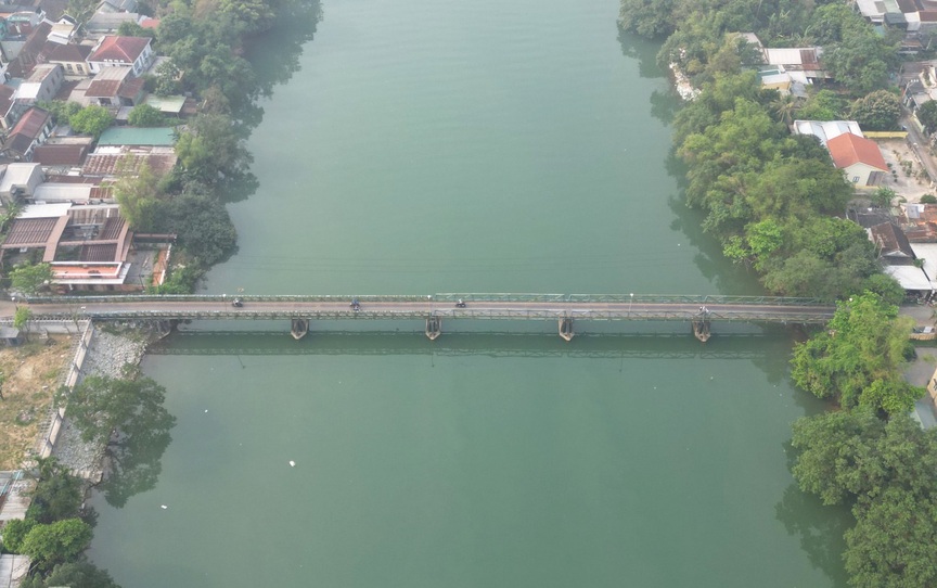 Thành phố trẻ nhất Việt Nam dự kiến làm cây cầu 2.200 tỷ bắc qua dòng sông biểu tượng- Ảnh 1.