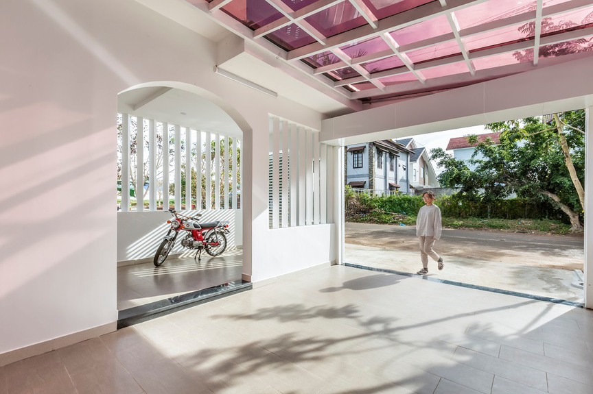 Ngôi nhà lưu giữ 'hơi thở' Tây Nguyên giữa kiến trúc đương đại- Ảnh 3.