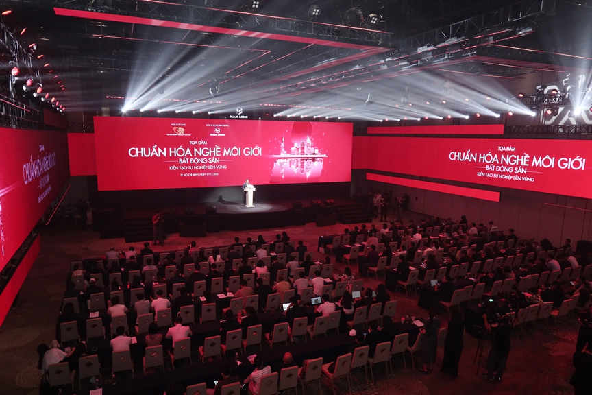 Hệ luỵ từ môi giới 'lệch chuẩn', đã đến lúc thị trường bất động sản cần bước chuyển mạnh mẽ- Ảnh 1.