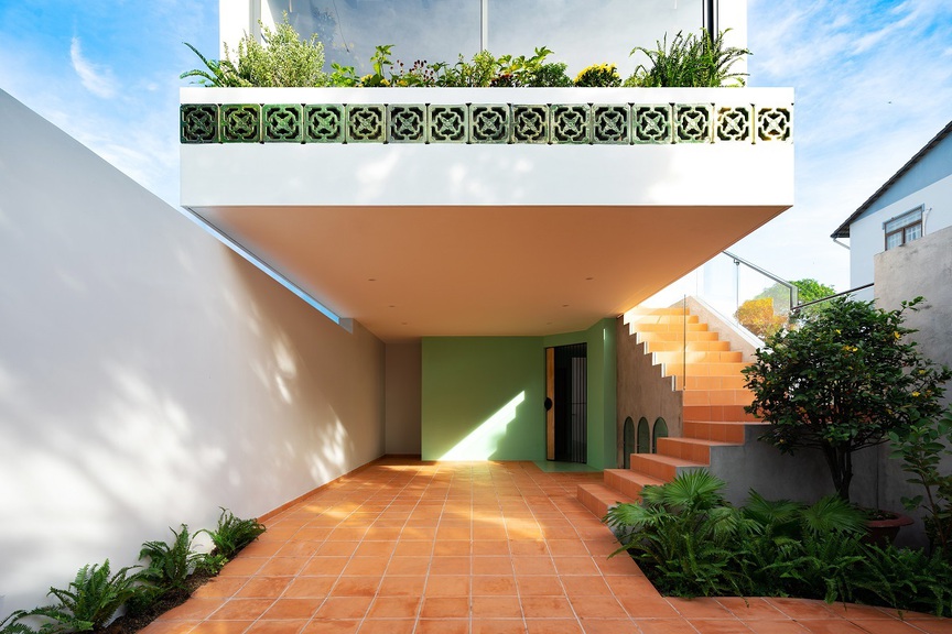 Phá vỡ khuôn mẫu kiến trúc: Ngôi nhà triền dốc với concept 'nghiêng' đầy táo bạo- Ảnh 3. Phá vỡ khuôn mẫu kiến trúc: Ngôi nhà triền dốc với concept 'nghiêng' đầy táo bạo- Ảnh 3.