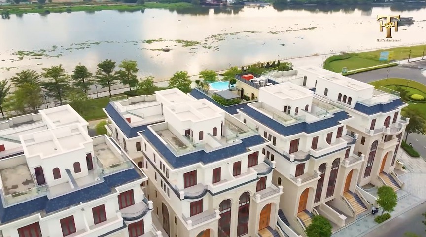 Căn biệt thự 1.500m2 giá 300 tỷ của Việt Hương: Là món quà ông xã tặng, view nhìn thẳng ra sông Sài Gòn- Ảnh 1.